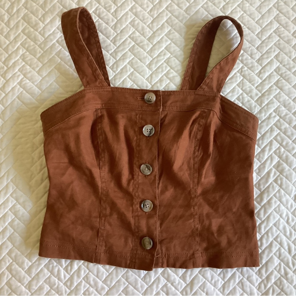 Crop button up top